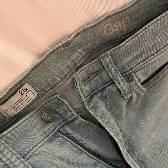 Gap Slim Straight Mid Rise Jeans - Picture 9 of 10